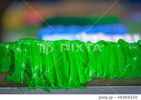 UFO green color of screen printing ink UFO green color of screen printing ink 46969350