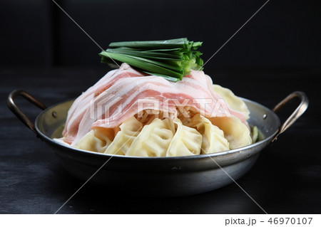 豚バラ餃子鍋 46970107