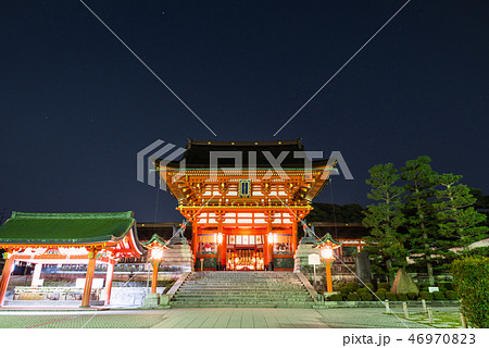 伏見稲荷大社 夜景 （京都府京都市伏見区） 2017年4月 46970823