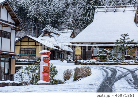 京都　美山かやぶきの里　冬 46971861