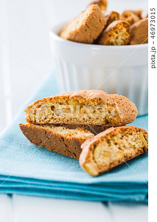 Sweet cantuccini biscuits. 46973015