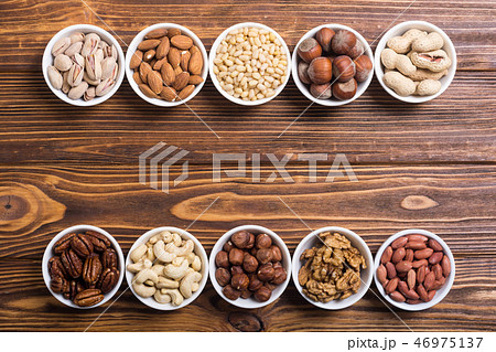 Mix of nuts Mix of nuts 46975137