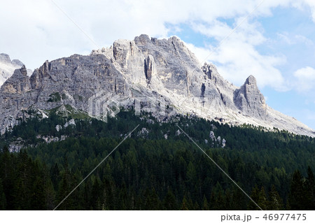 Mountains covered in snow near Lake Antorno Mountains covered in snow near Lake Antorno 46977475