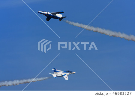 ブルーインパルス展示飛行 46983527