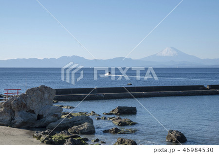冬の一色海岸 46984530