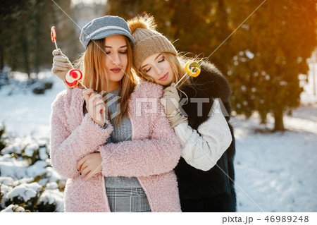 girls in winter girls in winter 46989248