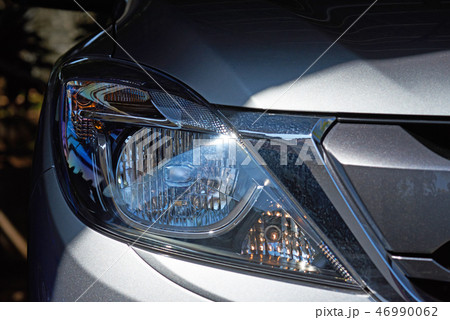 Silver pickup head light 46990062