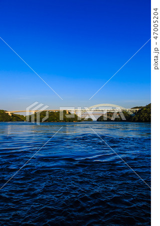 西海橋と新西海橋の夕暮れ　【長崎県西海市佐世保市】 47005204