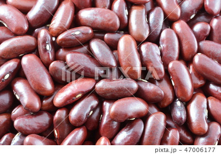 Red kidney bean texture background 47006177