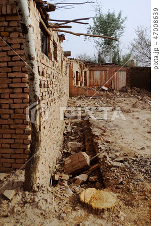 崩された旧市街、クチャ、シルクロード、新疆ウイグル自治区、中国 47008639