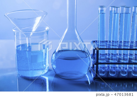 Scientific glassware for chemical experiment 47013681