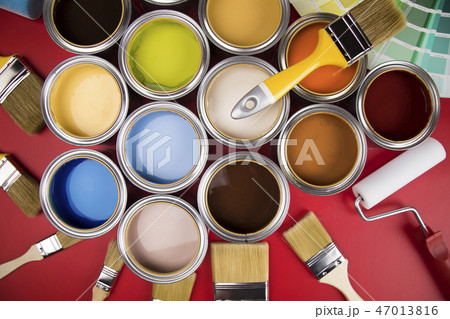 Brush, Paint cans palette, red background 47013816