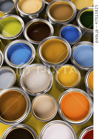 Colours paint can, yellow background 47013825
