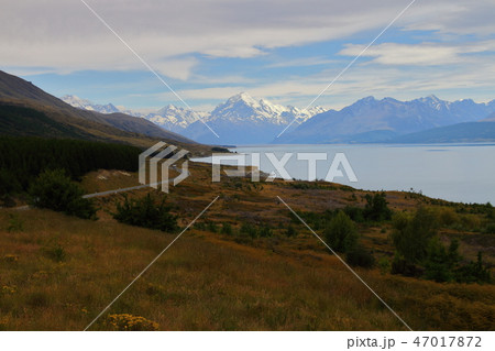 マウントクック・アオラキを臨むプカキ湖の絶景 47017872
