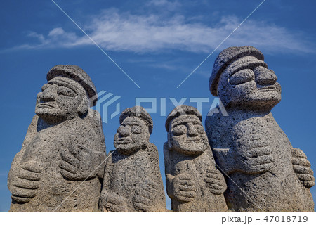 トルハルバン 像 石 47018719