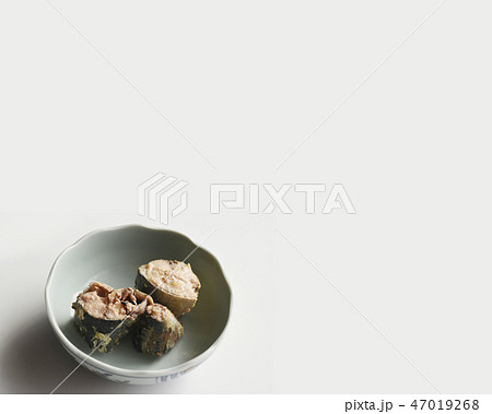 サバ缶　鯖缶　さかな　水煮　白バック　青魚　保存食　DHA　食品　保存食 47019268