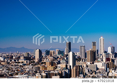 東京都市風景　晴天下の池袋方面 47021018