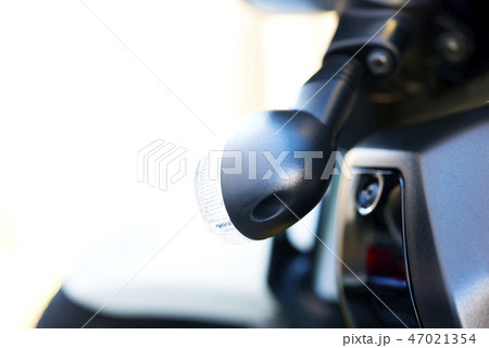 モーターサイクル　ウインカーランプ 47021354