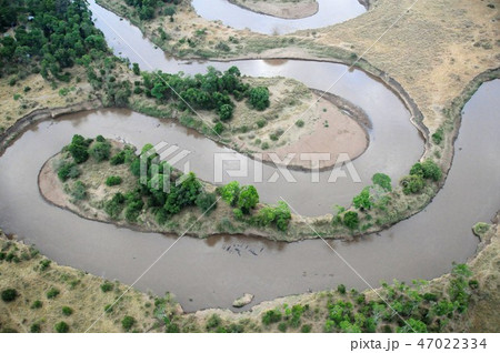 ケニア、マサイマラ、バルーンサファリ、マラ川 ケニア、マサイマラ、バルーンサファリ、マラ川 47022334
