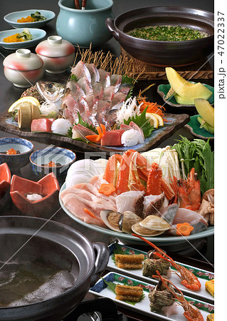 海鮮料理　魚介料理　鍋　日本料理　食べ物　鍋料理　鍋料理イメージ　鍋懐石　コース料理　 47022337