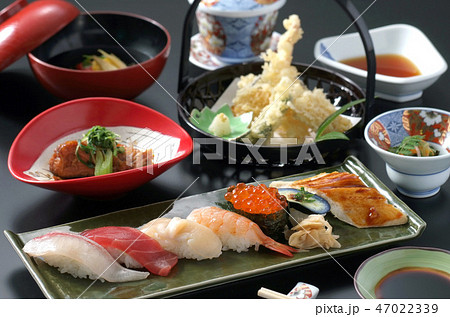 寿司　天ぷら　日本食　にぎり寿司　寿司定食　にぎり定食　日本料理　魚介料理　新鮮素材　魚　魚料理　 47022339
