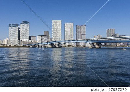 晴海大橋と晴海のタワーマンション群 47027279