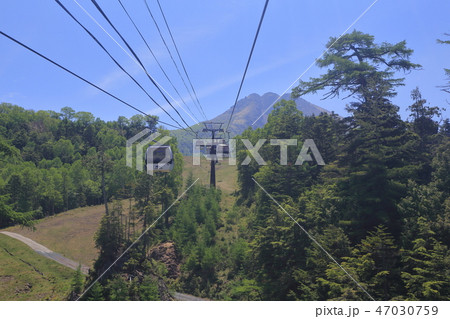 ロープウェイから見た日光白根山 47030759