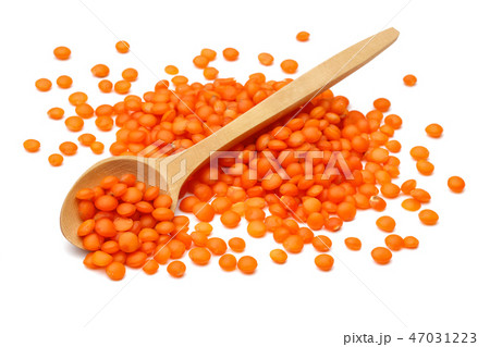 Red lentil with wooden spoon Red lentil with wooden spoon 47031223