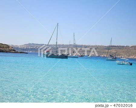 マルタ　コミノ島の海 47032016