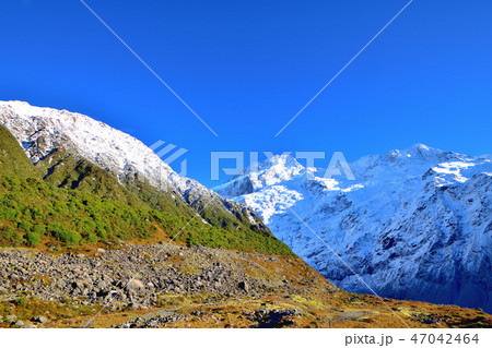 日の出前の南半球のアルプスマウント・クックと国立公園 日の出前の南半球のアルプスマウント・クックと国立公園 47042464