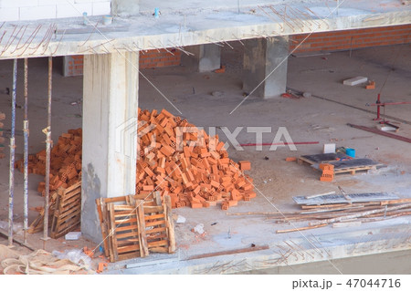 construction in building high site workplace construction in building high site workplace 47044716