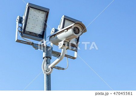監視カメラ付き街路灯 47045561