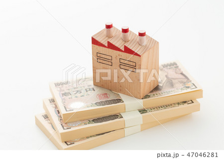 現金　札束 47046281