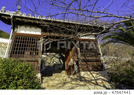 鞆の浦 古寺めぐり 医王寺 山門 仁王門 鞆の浦 古寺めぐり 医王寺 山門 仁王門 47047441