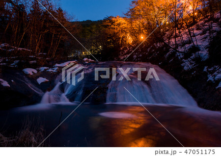 冬の釜淵の滝 花巻温泉 冬の釜淵の滝 花巻温泉 47051175
