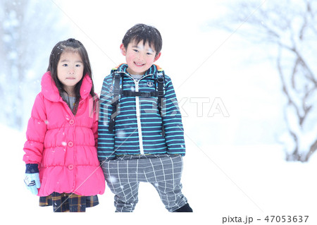雪と子ども 雪と子ども 47053637
