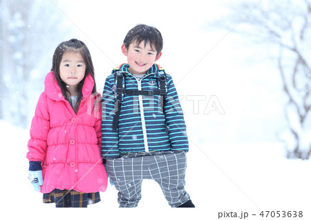 雪と子ども 雪と子ども 47053638
