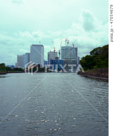 Construction of buildings on the banks of Sumida 47054679