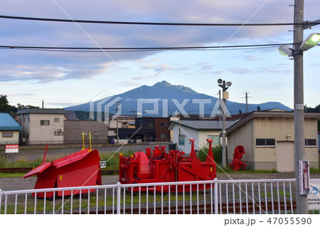 五能線から岩木山の眺め 47055590