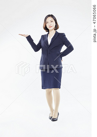 ビジネスウーマン 会社員 新入社員 47065066