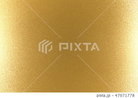 Reflection on rough gold metallic wall surfaces 47071778