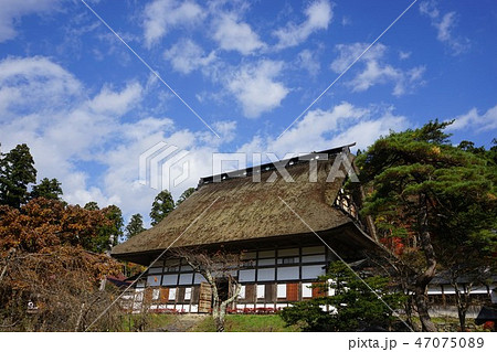 秋の正法寺 47075089