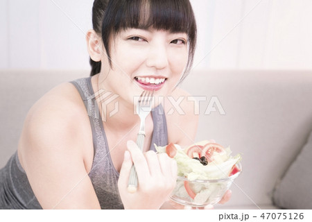 ダイエット 食生活 食事 47075126