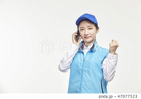 配達員 女性 女 47077523