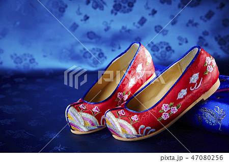 韓国の伝統的な風呂敷包み　ポジャギ　正月イメージ 47080256