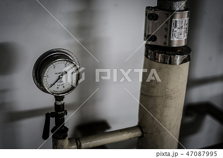 工場の配管のイメージ 工場の配管のイメージ 47087995