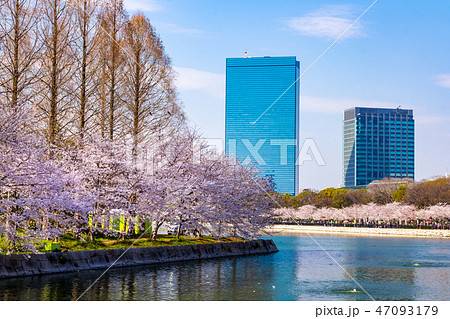 大阪城と大阪ビジネスパークの風景 大阪城と大阪ビジネスパークの風景 47093179