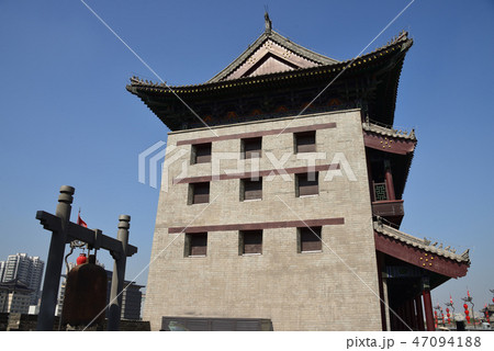 中国　西安　前門・城壁 47094188