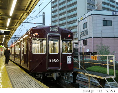 阪急電鉄 3100系 3160F 伊丹線 塚口駅 47097353