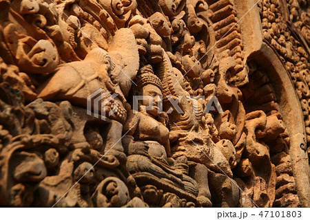 　カンボジア世界遺産　バンテアイ・スレイ 47101803
